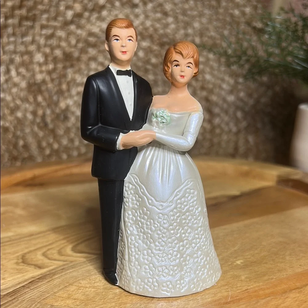 Vintage Elegant Wedding Cake Topper - Black and White 1968